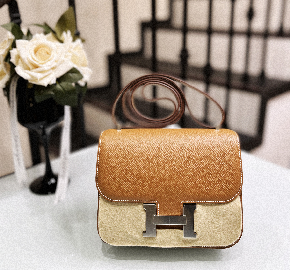 Constance ck37 銀扣 有鏡子