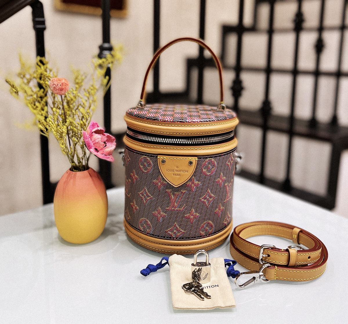 LV/路易威登 CANNES 幻影馬賽克發財桶飯桶包
